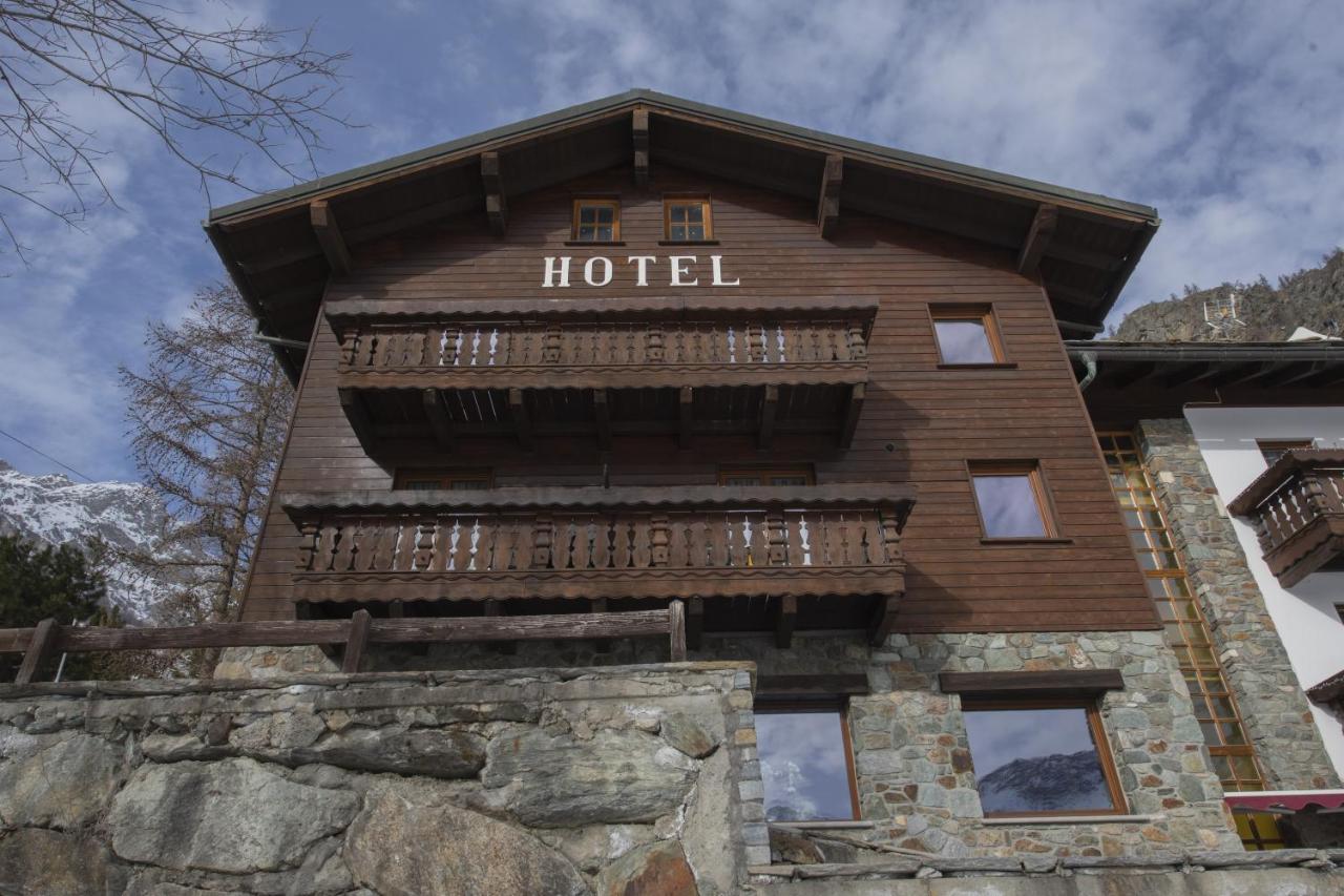 Hotel Rascard Valtournenche Luaran gambar
